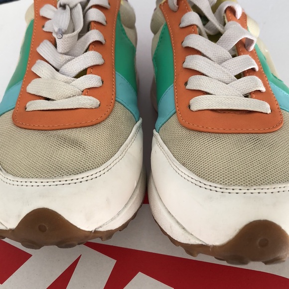 Circus ny sneakers by Sam Edelman so size 8 1/2m - Picture 7 of 16